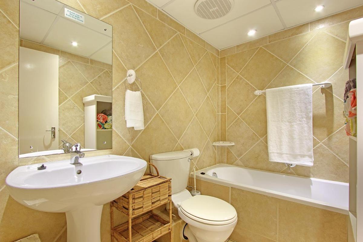 Appartamento Ocean View C602 By Hostagents Bloubergstrand Esterno foto